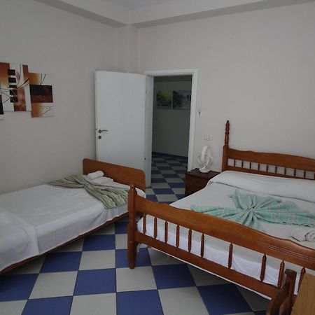 Kompleksi Eli Guest House Durrës Eksteriør bilde